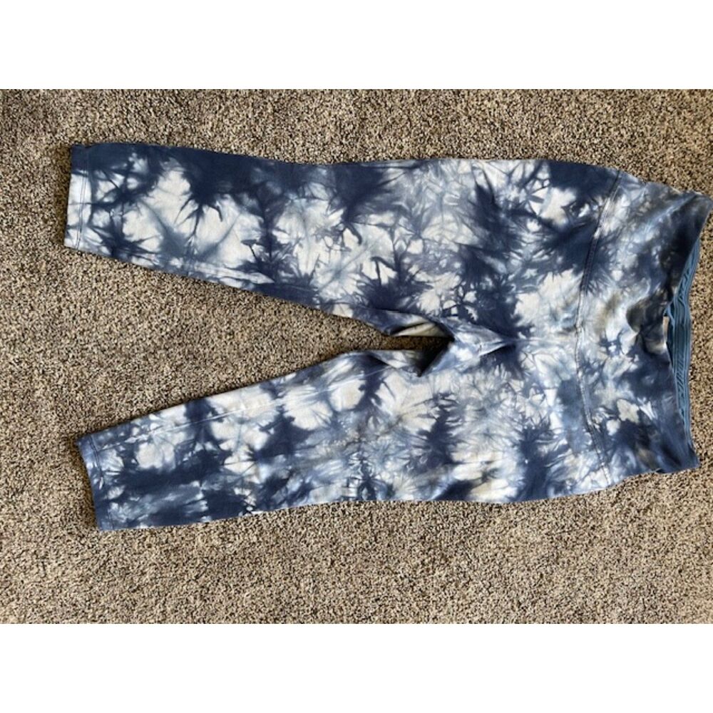 Chicos Zenergy Tie Dye Crop Leggings Womens 1P Small Petite Navy Blue Stretch